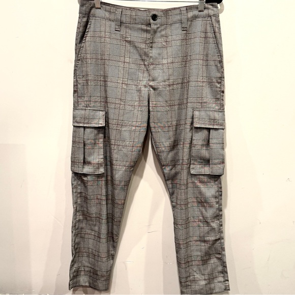Forever 21 Men's Black and Gray Plaid Cargo Pants NWOT - Picture 6 of 10